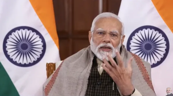 PM Modi praised woman from guwahati for organizing 3000 women into SHG