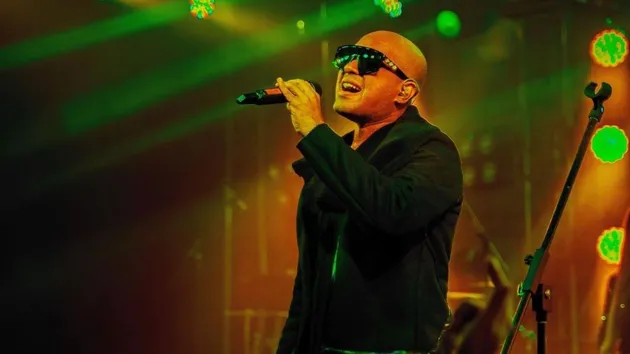 Vivek Hariharan's 'Current Laga Re' track from the Ranveer Singh starrer  'Cirkus' garners appreciation from audience