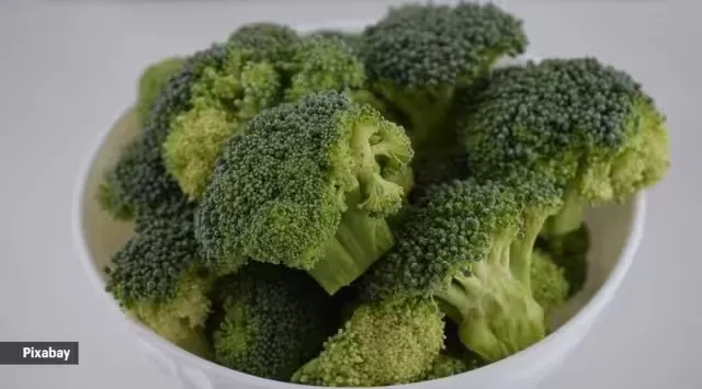 How to clean broccoli properly before use?