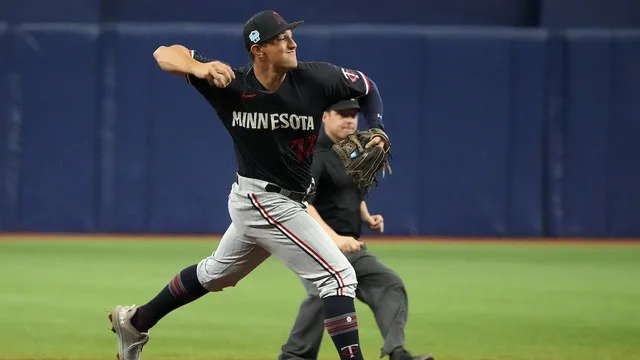 Minnesota Twins Secure Top Cuban Prospect Yandro Hernandez: A Look into the  Future of Their Farm