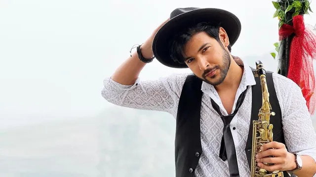 Shivin Narang's Delightful New Music Video - Aakhri Sach