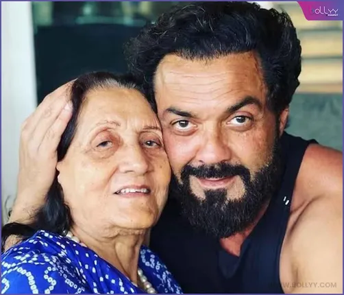 Bobby Deol's mother (1)