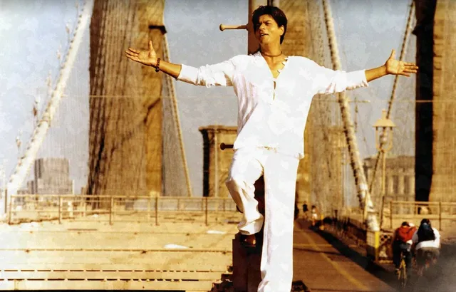 11 ROMANTIC DIALOGUES BY SRK THAT YOU CAN SAY TO YOUR LOVE