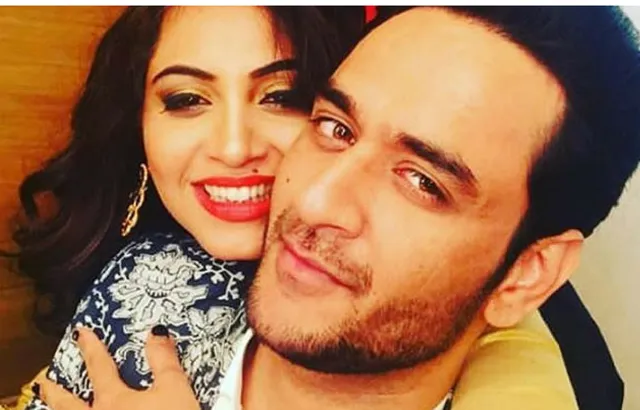 HAVE VIKAS GUPTA AND ARSHI KHAN BLOCKED EACH OTHER DUE TO SHILPA SHINDE?