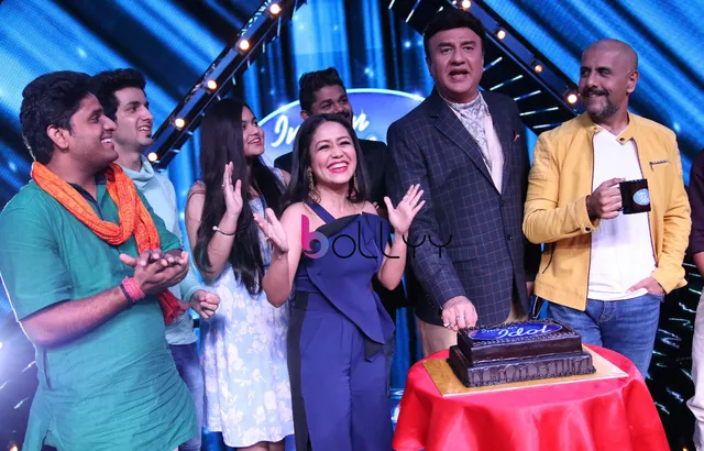 Indian Idol 10 starts with a bang !