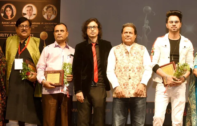 Anup Jalota, Shiv Pandit, Yogesh Lakhani, Suvashit Raj, Papu-Maalu, Rahat Jafri Attended 1st Moonwhite Films International Film Fest 2018 Award Ceremony