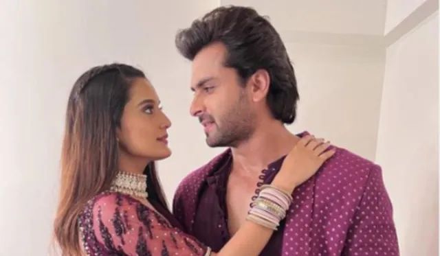 Ayushi Khurana opens up about her bond with Shoaib Ibrahim in Star Bharat show, ‘Ajooni’