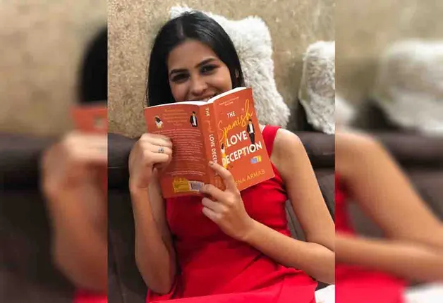 <strong>“<em>I love reading books and my home is a testament to my love for books”</em></strong><em> </em><strong>reveals</strong> <strong>Main Hoon Aparajita’s Anushka Merchande</strong>