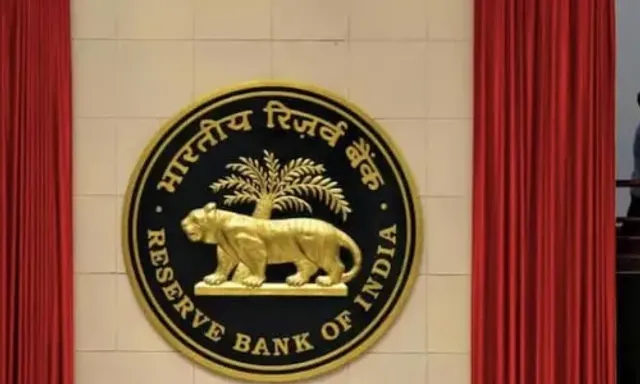 New RBI rules to regulate penal charges on loans to come into effect from next year