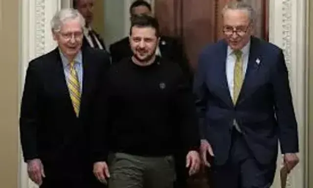 Zelensky arrives to grim Capitol Hill as Biden’s aid package for Ukraine risks collapse