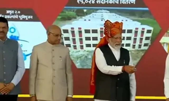 PM Modi lays foundation stone of 8 projects of AMRUT worth around 2,000 crores Rupees in Solapur, Maharashtra