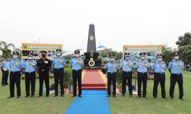 Swarnim Vijay Mashal reaches South Western Air Command Gandhinagar