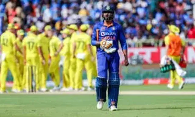 India bundled out at 117 in 26 overs in 2nd ODI against Australia in Vishakapatnam