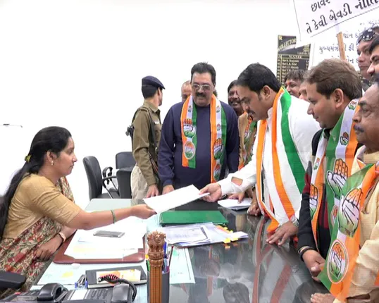 Congress raised protest against the Vadodara Marathon