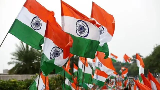 Har Ghar Tiranga: हर घर तिरंगा अभियान में शामिल होकर मनाएं आजादी का जश्न, घर बैठे इतने रुपये में आर्डर करें तिरंगा