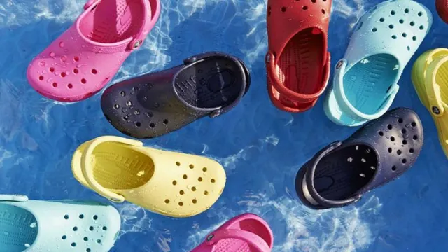 Crocs monsoon footwear discount