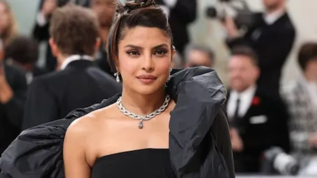 Met Gala में Priyanka के नेकपीस की होने जा रही है नीलामी, कीमत सुनकर हो जायेंगे हैरान 