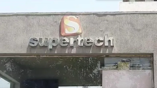 Delhi High Court Dismisses Supertech Homebuyers Plea Seeking to Stop Banks  from Charging EMIs from them