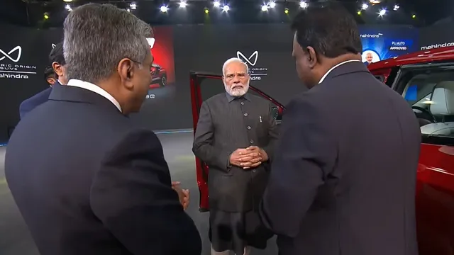 PM Modi ने किया भारत मोबिलिटी ग्लोबल एक्सपो 2025 का उद्घाटन, रतन टाटा और ओसामु सुजुकी को किया याद