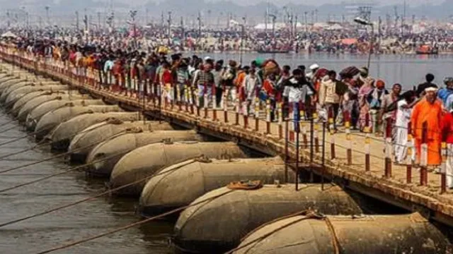 MahaKumbh 2025: महाकुंभ में दोबारा खुला पीपा पुल, भगदड़ से बचने के लिए लिया  फैसला