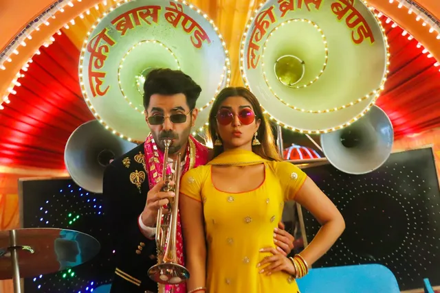 Aparshakti Khurana and Pranutan Bahl groove to the new party song of the year ‘Band Baj Gaya’