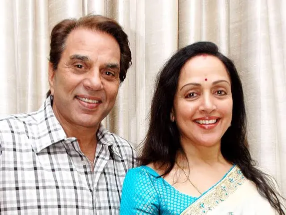 On the wedding anniversary of Hema Malini and Dharmendra, see what Hema ji has to say!