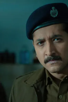 PARAMBRATA CHATTERJEE ON PLAYING A RIGHTEOUS COP, FROM KAHANI TO ARANYAK!