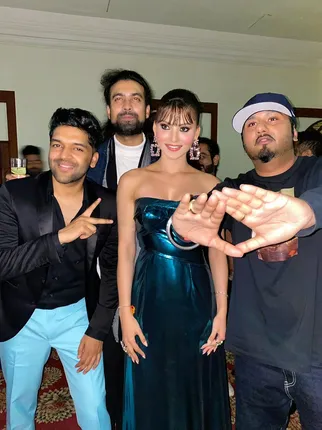 Urvashi Rautela to collaborate for upcoming project opposite Guru Randhawa and Yo Yo Honey Singh