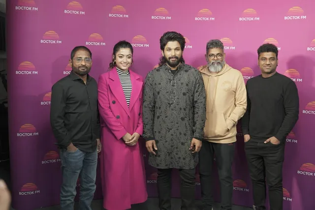 Check out the happy faces of Allu Arjun and Rashmika Mandanna along with team on the first day of promotion of Pushpa: The Rise