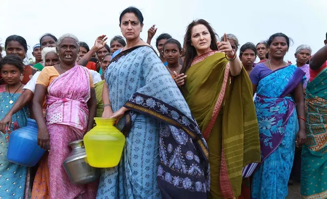 ஜெயப்பிரதா, ரேவதி, அனுஹாசன், நாசர், பார்த்திபன் நடிப்பில் 'கேணி' படத்தின் ஸ்டில்ஸ்