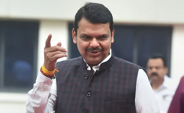  Devendra Fadnavis 