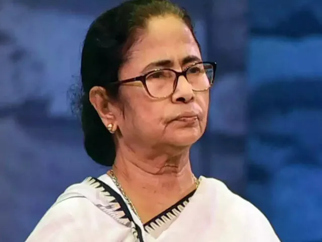 mamata banerjee bala.jpg