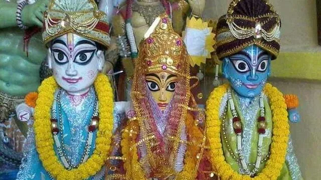 জগন্নাথের মুখের রঙ নীল ! কেন এই বিশেষ রঙ গড়িয়া রথবাড়িতে ?