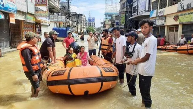 বন্যা কবলিত অসমের শিলচর থেকে উদ্ধার ৯ মাসের অন্তঃসত্ত্বা