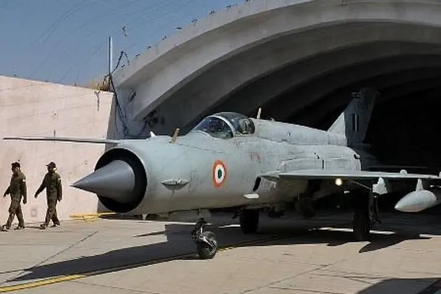 ভারতীয় বায়ুসেনায় আর থাকছে না MIG 21