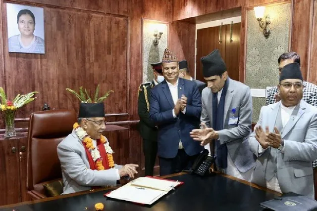 ফের ভাঙনের পথে নেপালের সরকার গঠনকারী দলগুলির জোট