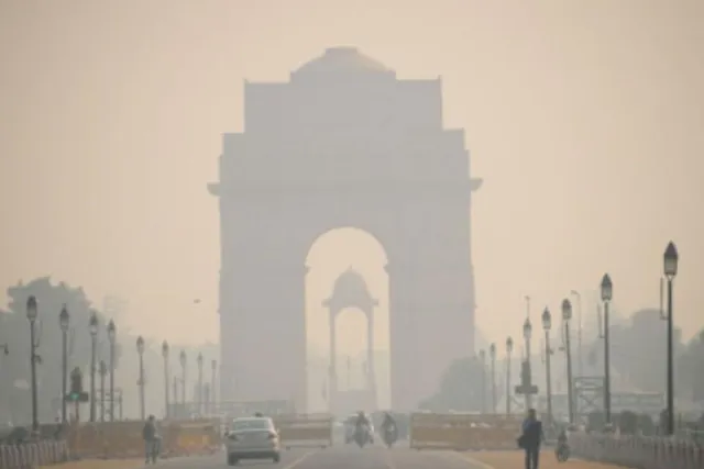 দিল্লিতে বায়ু দূষণ চরমে