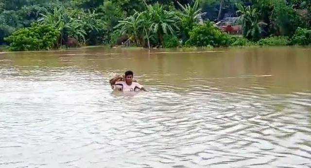 প্রবল বর্ষণে বিচ্ছিন্ন যোগাযোগ ব্যবস্থা