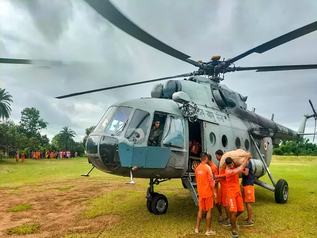 Indian Army Aids Recovery of IAF Helicopter in Bihar