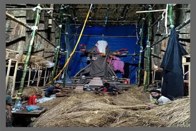 Rain Has No Effect On Nalin Sarkar Street's Puja