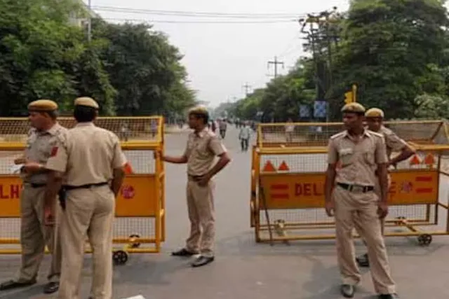 After an encounter Police caught a wanted criminal in Delhi