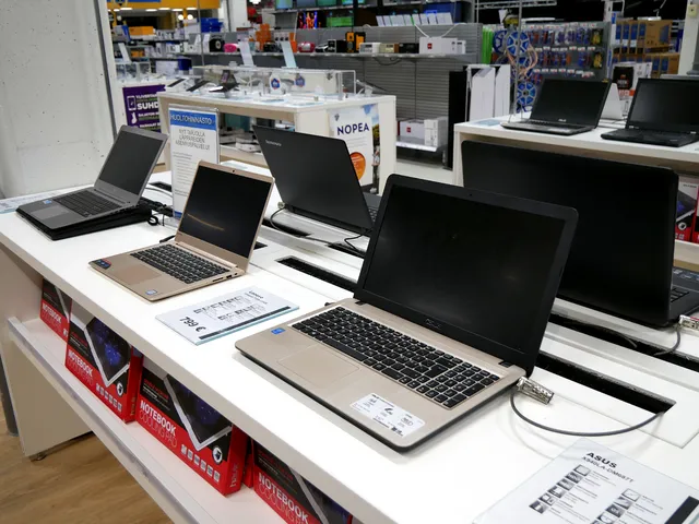 laptop store