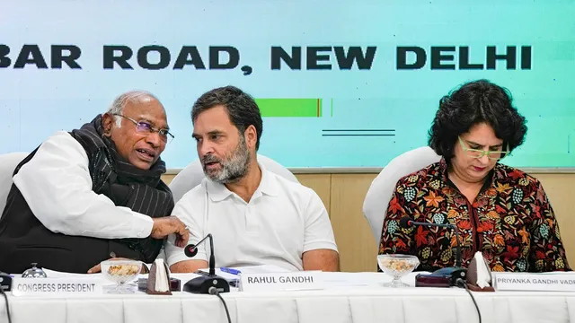 Congress President Mallikarjun Kharge with party leaders Rahul Gandhi and Priyanka Gandhi Vadra during a meeting