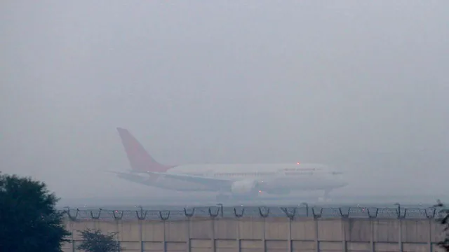 Air-India-delhi-airport-weather-cold-fog-winter