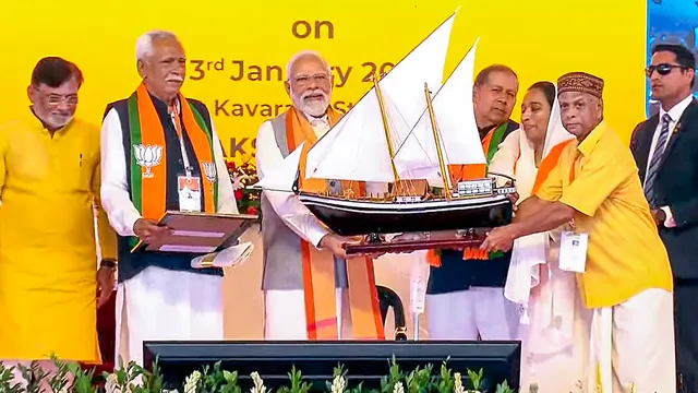 Prime Minister Narendra Modi being welcomed during a rally for laying of foundation stones and inauguration of various development projects, in Kavaratti, Lakshadweep