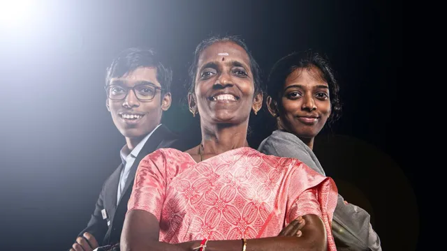 R Praggnanandhaa and R Vaishali with their mother Nagalakshmi