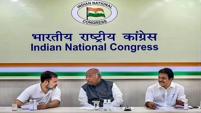 Congress President Mallikarjun Kharge with party leaders Rahul Gandhi and KC Venugopal in a meeting