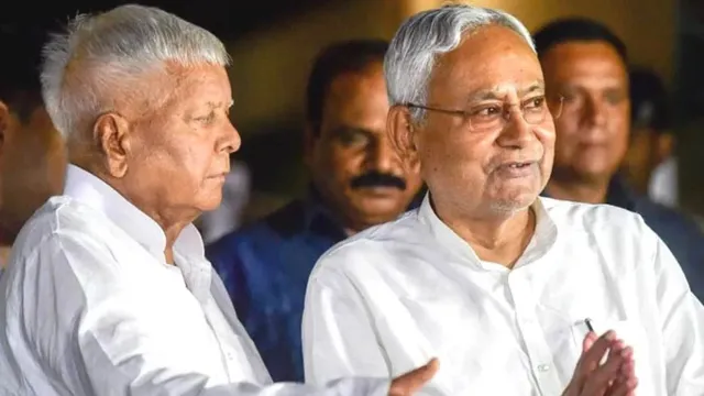 Lalu Prasad meets Nitish Kumar