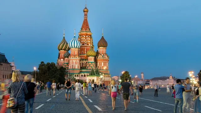 Moscow makes a bid to woo tourists; Foreign Tourist Card in the offing