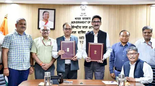 The agreements were signed by Kushvinder Vohra, Chairman, CWC, and Prof. Kamal Kishore Pant, Director, IIT Roorkee